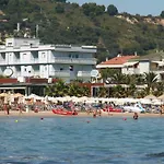 호텔 Caraibi 3*