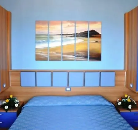Caraibi Szálloda San Benedetto del Tronto