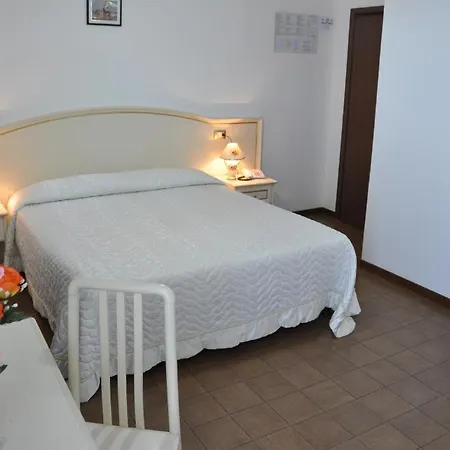 Caraibi Hotel 3*