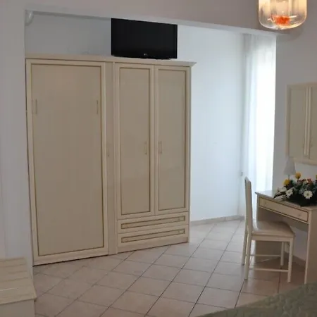 Szálloda Caraibi 3*