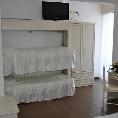 Hotel Caraibi 3*